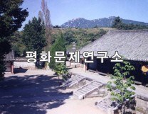 개성시 고려박물관 구내