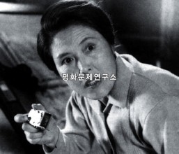 [인물정보관]김명희 '검은장미'